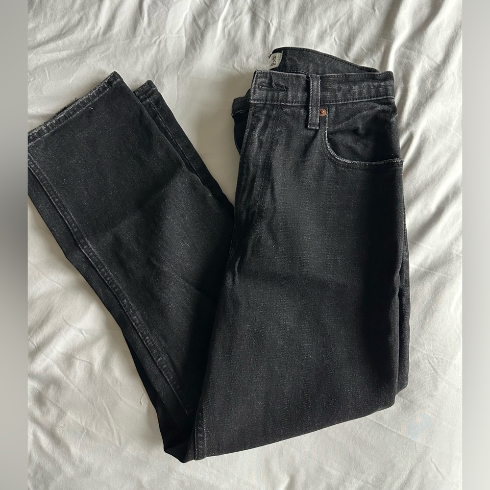 Abercrombie & Fitch Women’s High Rose Ankle Straight Curve Love Jeans